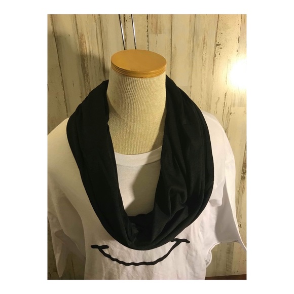 2-pack infinity scarves with zipper pocket - Picture 3 of 7